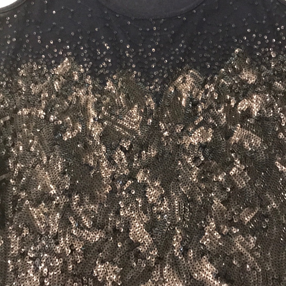 Express Tank Top - Picture 3 of 5